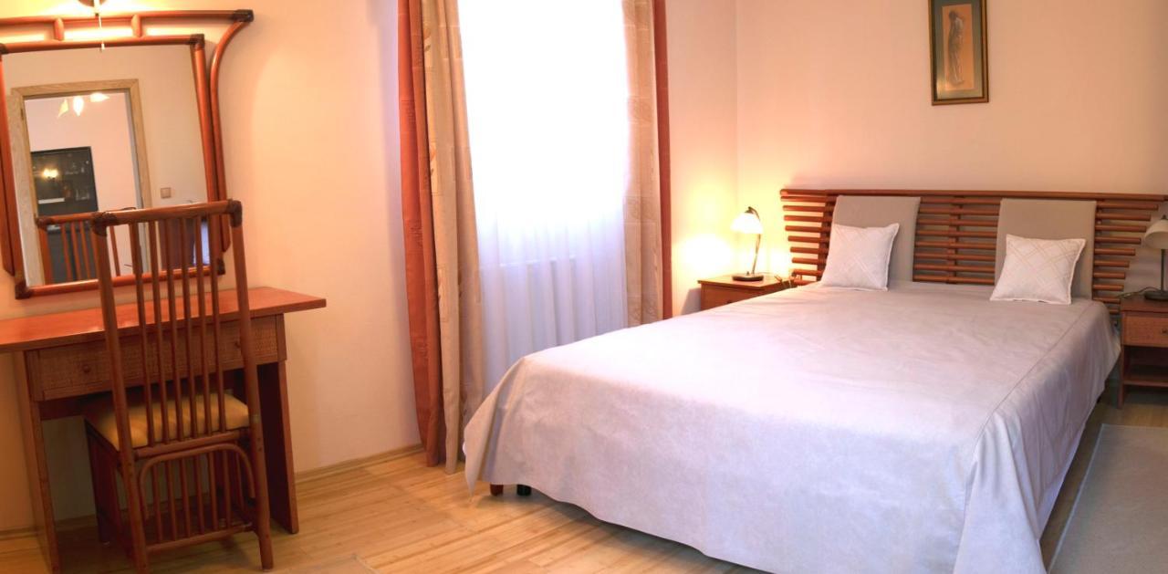 Bed and Breakfast Vila Albatros Rovinj Zewnętrze zdjęcie
